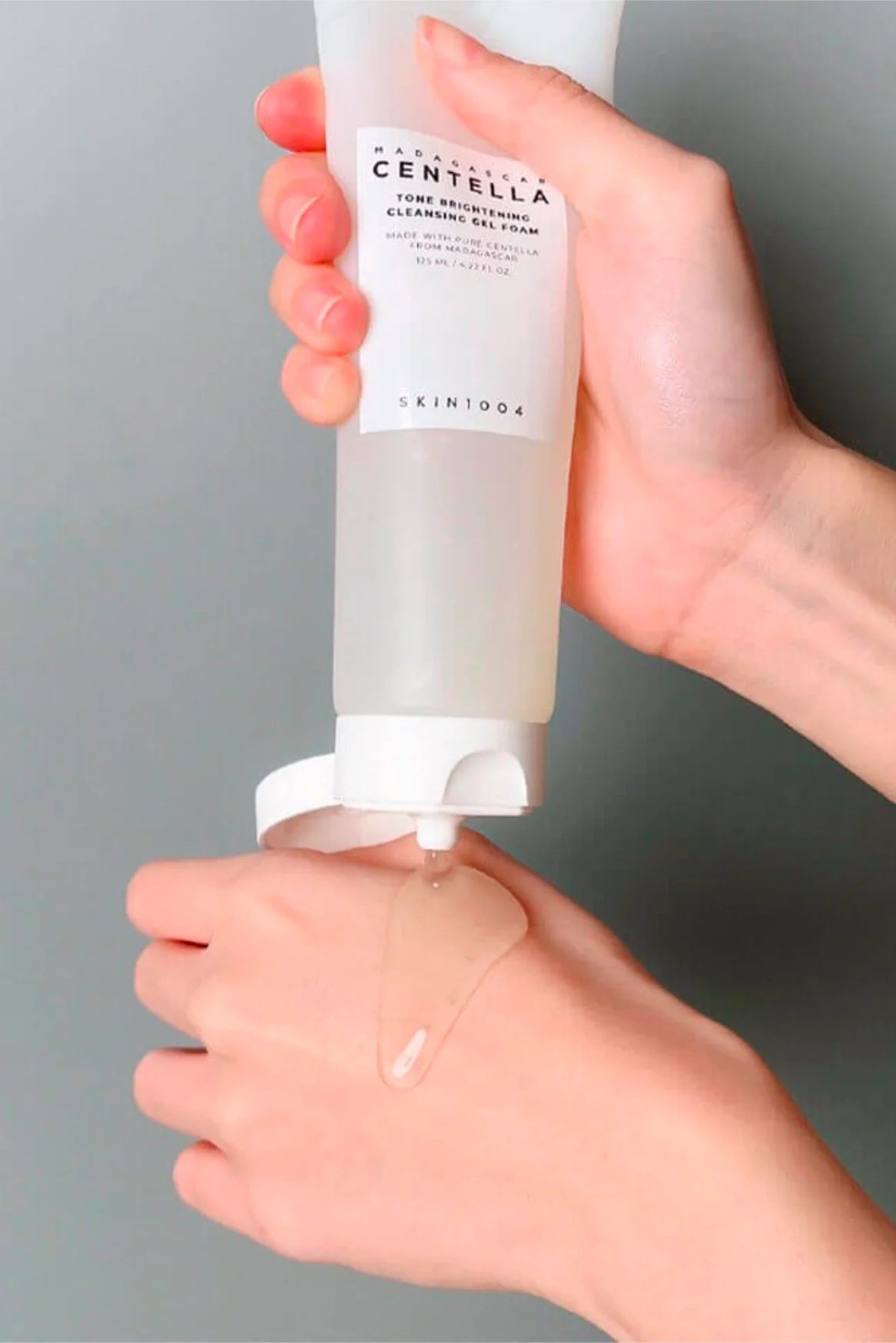 SKIN1004 - Madagascar Centella Tone Brightening Cleansing Gel Foam 125ml