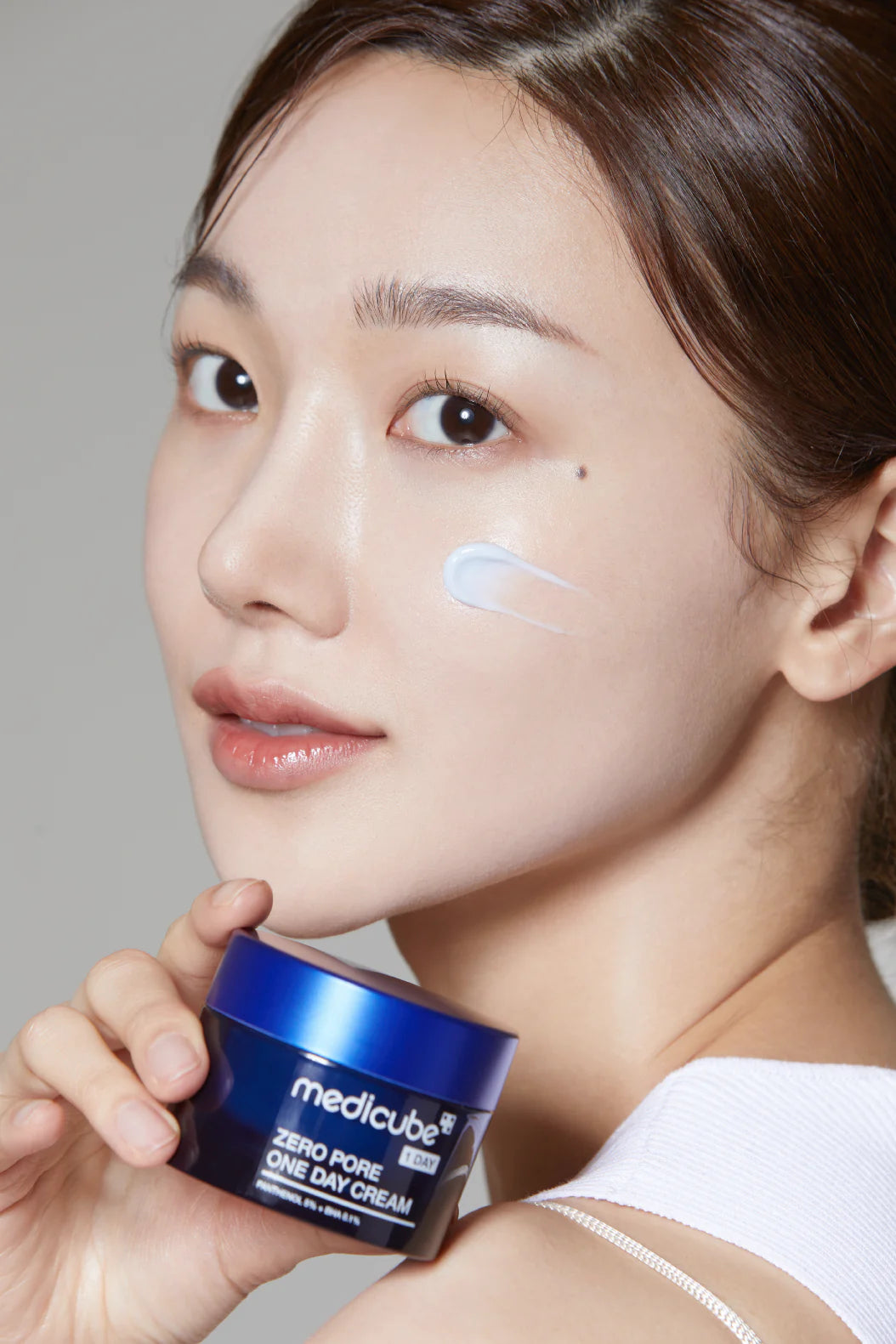 MEDICUBE - ZERO PORE ONE DAY CREAM 50ml